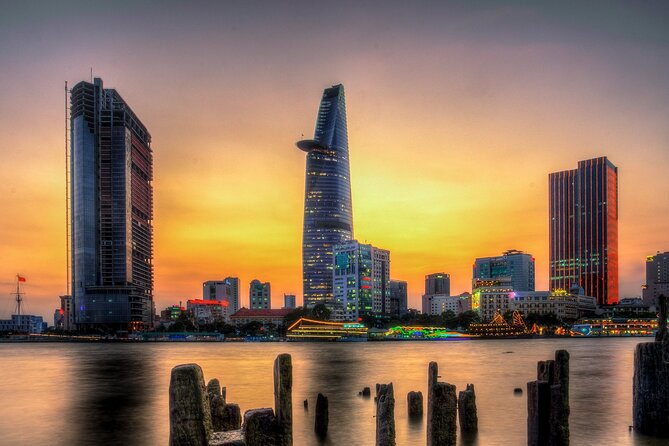 Amazing night with Saigon Skydeck and local beer tasting - Who should book this evening?