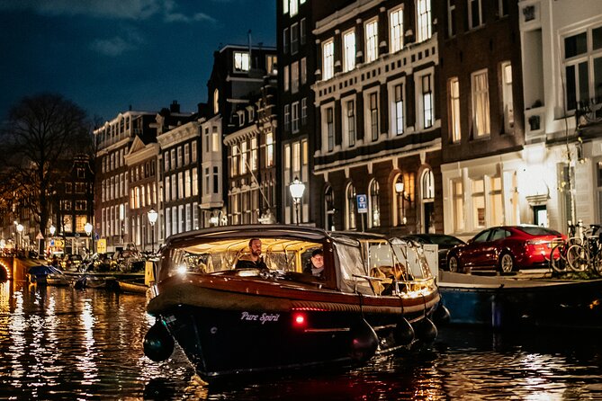 Amsterdam Small-Group Evening Canal Cruise Including Wine, Craft Beer, Cheese - Cheese, wine, craft beer, and the three-drink limit
