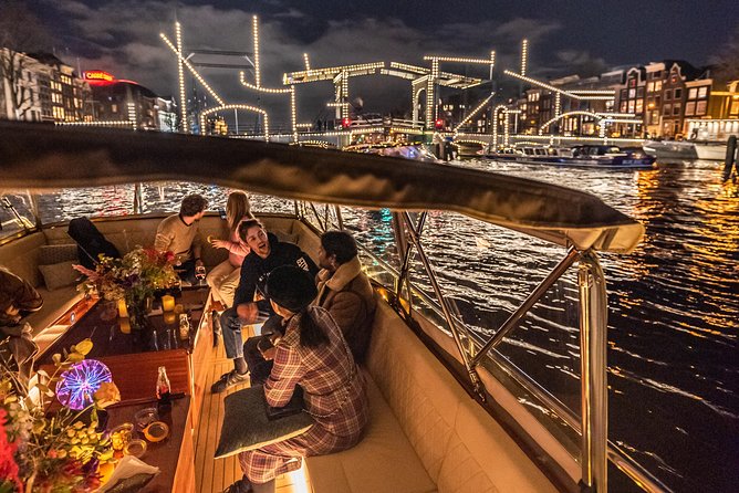 Amsterdam Small-Group Evening Canal Cruise Including Wine, Craft Beer, Cheese - Who should book this evening cruise?