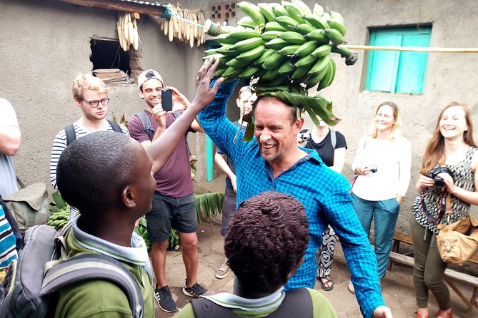Banana beer brewery - Group size, guiding, and the human side