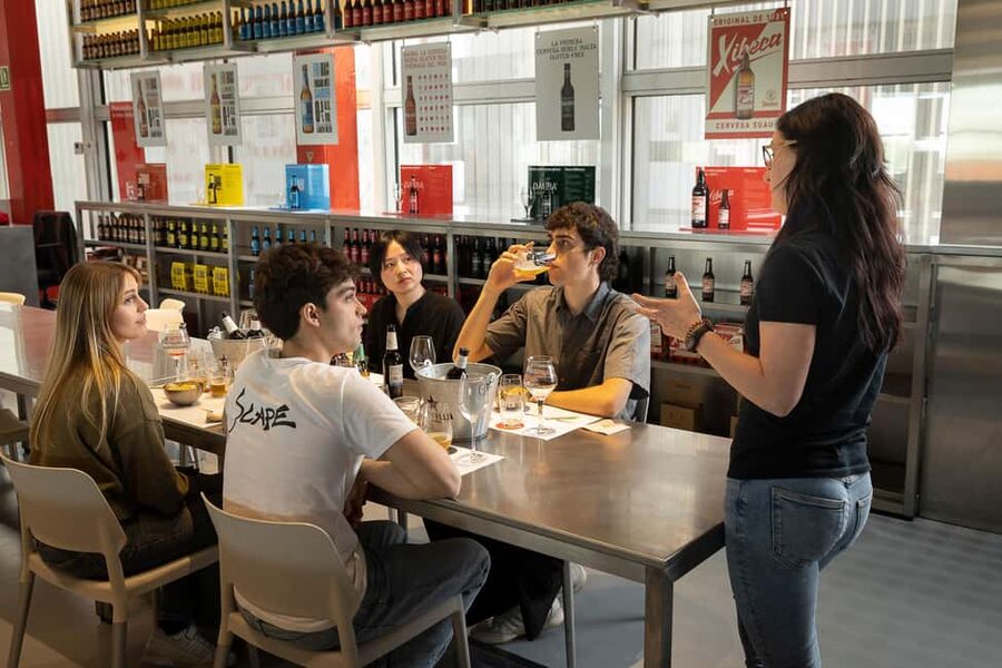 Barcelona: Estrella Damm Brewery Guided Tour with Tasting - What the guides add to the experience