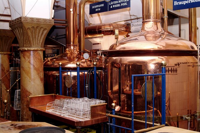 Beer and Brewery Tour in Munich - The beer tasting: two half-liters and a Weissbier