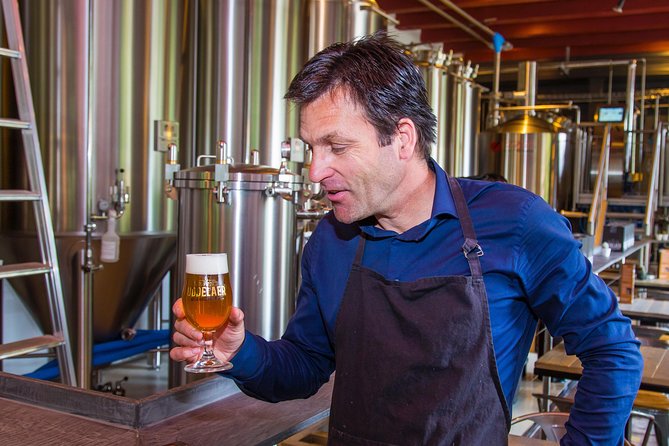 Beer tasting: 3 craft beers and tour of the Uddelaer Brewery - Pairing the beer with cheese and sausage