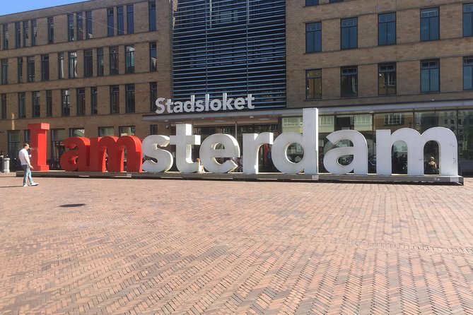 Beerbrewery tour in old Church to taste the best local beers. - The dike drive beside Muiderberg