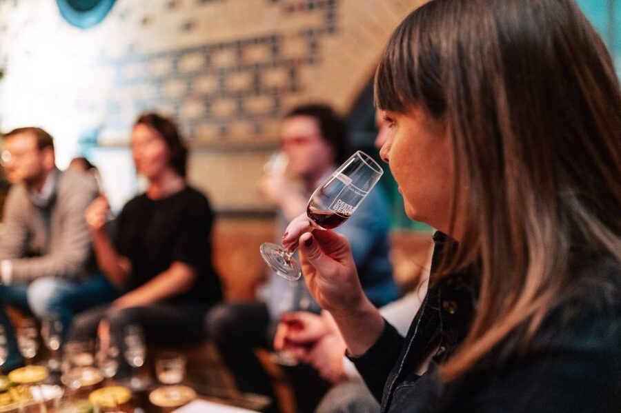 Berlin: Mampe Schnapps Brewery Tour and Tasting (IN ENGLISH) - What the feedback tells you about the guide