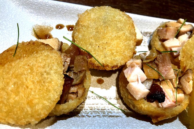 Bia & Bites - Saigon Craft Beer on Vintage Vespa with Dinner - Food, conversation, and the value of the ride