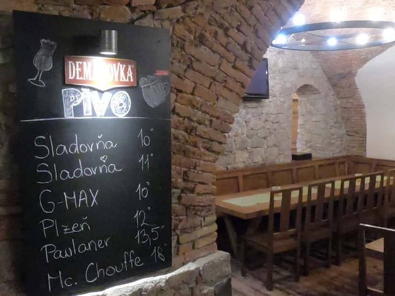 Bratislava: Craft Beer Tasting - Four beers and one traditional snack