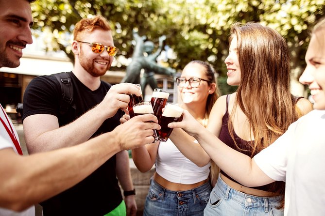 Brewery Tour Düsseldorf in English (inc. 3 beer) - Three brewery stops, three different moods