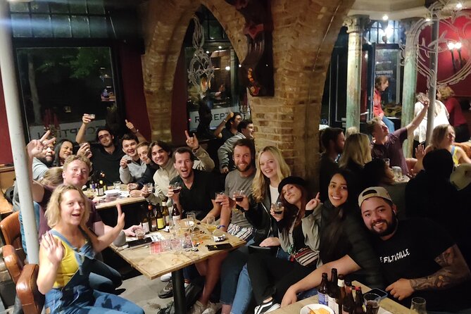 Bruges Beer Tasting Experience (with cheese!) - What happens at the bar