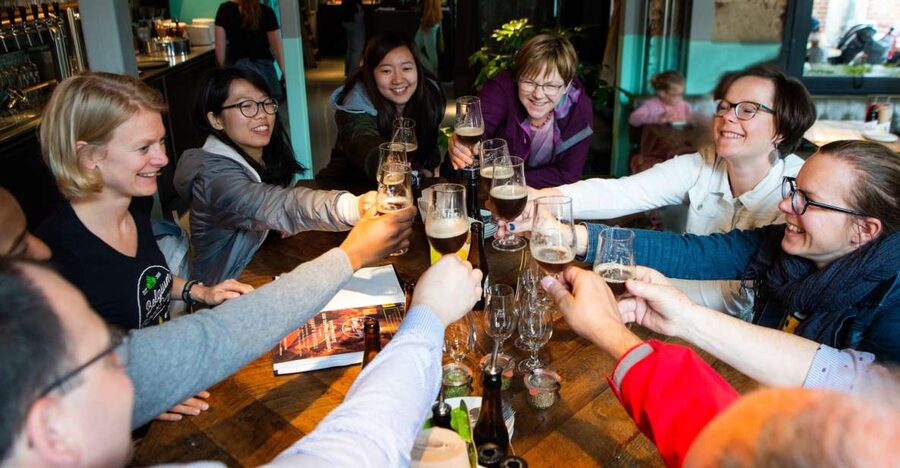 Bruges: Belgian Beer Tour with Chocolate Pairing - Starting in a Bruges beer spa