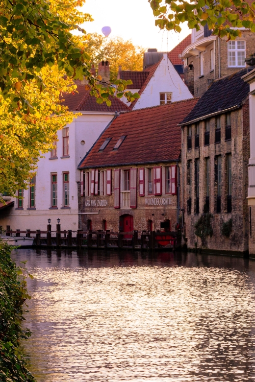 Bruges: Guided Tour & Boat Ride with Optional Beer Tasting - Rozenhoedkaai and Huidenvettersplein