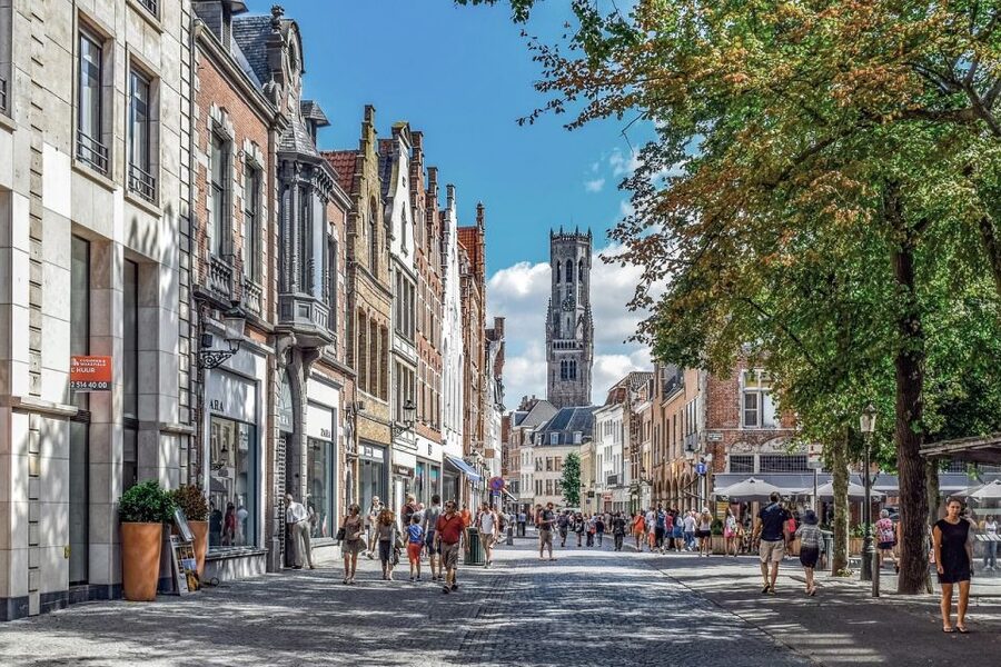 Bruges: Guided Tour & Boat Ride with Optional Beer Tasting - The optional Belgian beer tasting