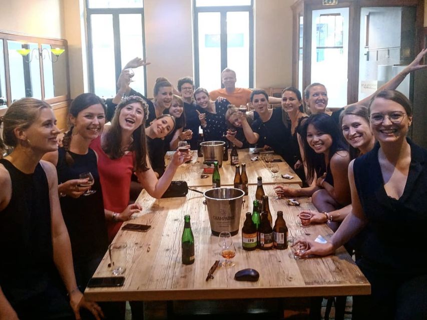 Brussels: Belgian Beer Tasting and Course at a Private Bar - A short course that keeps the beer moving