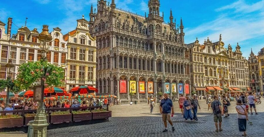 Brussels: Guided Walking Tour with Optional Beer Tasting - Meeting at Grand Place, Brussels’s great stage