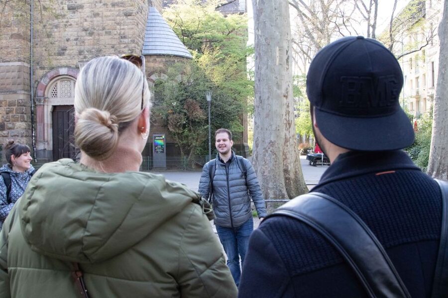 Büdchentour in der Kölner Südstadt - Walking from old city walls into local streets