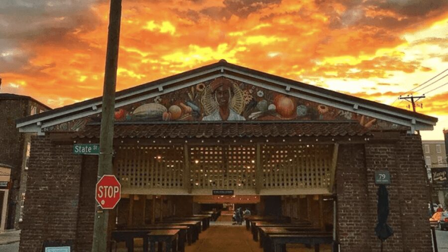 Charleston: Craft Beer and Cocktails Guided Tour - Starting at 54 North Market Street