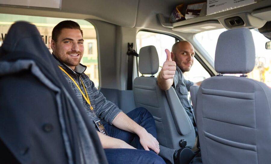 Cleveland: Guided Craft Brewery Tours with a Snack - What the guide adds to the day