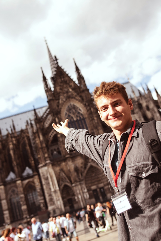 Cologne: Brewery Tour with 3 Kölsch Beer Tastings - Old-town stories between the breweries