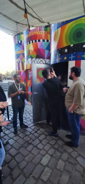 Craft beer tour/beer tour Hamburg - Tasting beer from the storage tanks