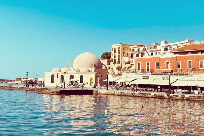 Cruise Ship Guest Beer & Food Tour - Chania Old Port - Stop two: Greek honey, olive oil, liqueurs, and nut butters
