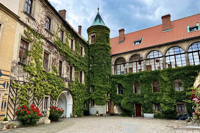 Discover Bohemian Paradise: Authentic Easy Hike, Castle & Brewery - First Views of Bohemian Paradise and Trosky Castle