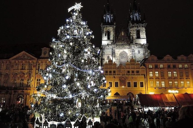 Discover the Best of Prague: Private Tour incl Best beer tasting - Hradčany and the castle district: 30 minutes above the city