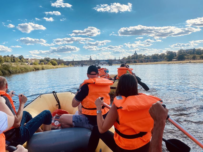 Dresden: Private Inflatable Boat Tour with Beer Garden Stop - What the 2.5-hour schedule really gives you