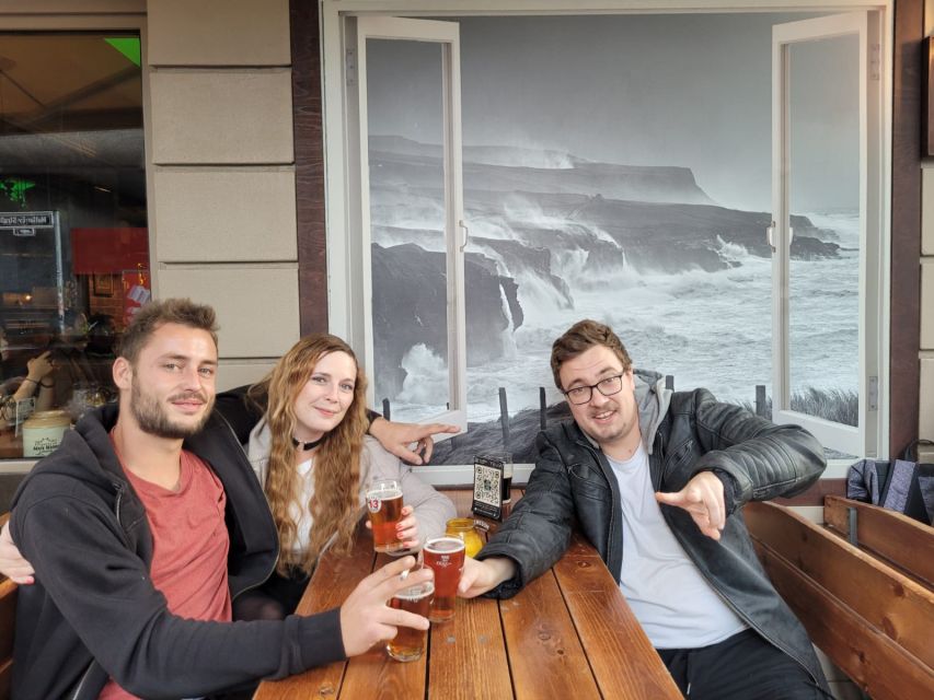 Düsseldorf: Guided Beer Tour with 4 Beers & a Flexible Route - Stop four: Finishing with recommendations for the rest of your night