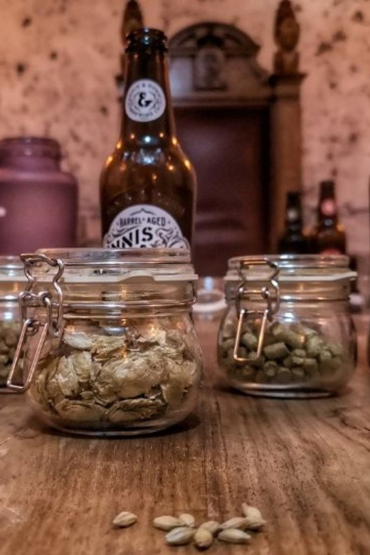Edinburgh: Harry Potter Walking Tour and Beer Tasting - Old College and the university connection
