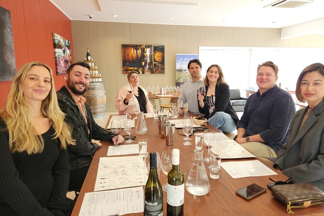Full-Day Canberra Brewery, Wineries & Distillery tour /w lunch - The guide, group size, and overall pace