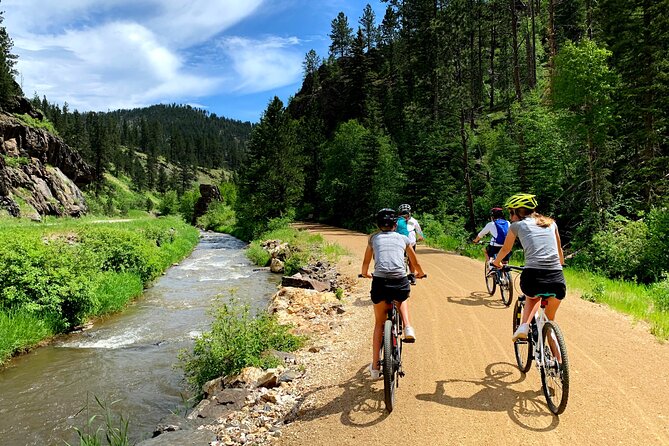Full-Day Private Bike Tour of Mickelson Trail and Brewery - Getting comfortable on the gravel bikes