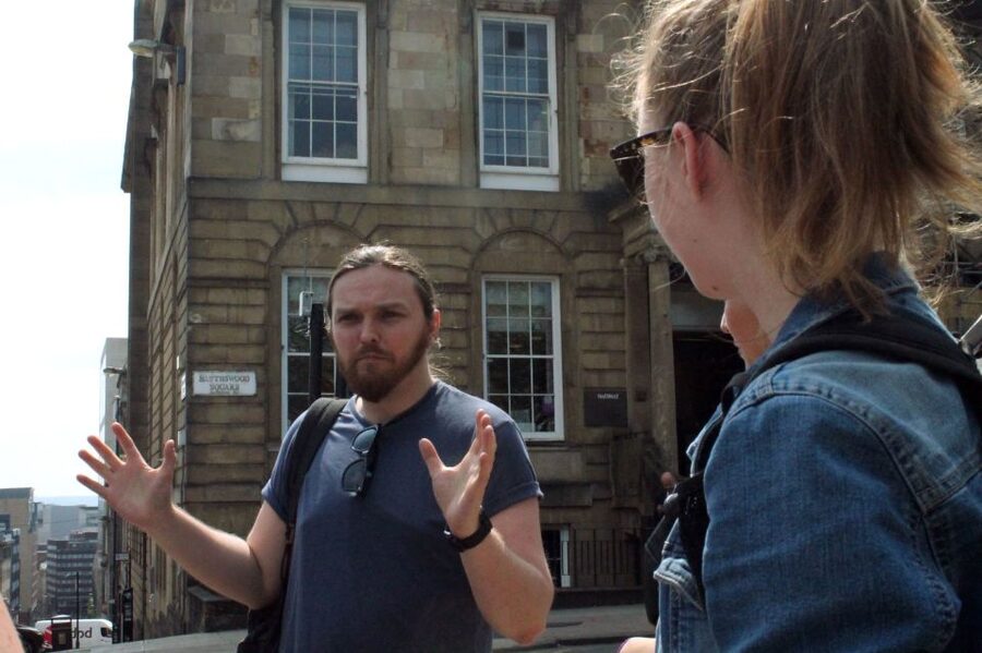 Glasgow: Pubs & History Guided Walking Tour with Beer - Key points before you book