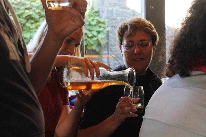 Glasgow: Pubs & History Walking Tour with Beer Tasting - Starting at 8 Nelson Mandela Place
