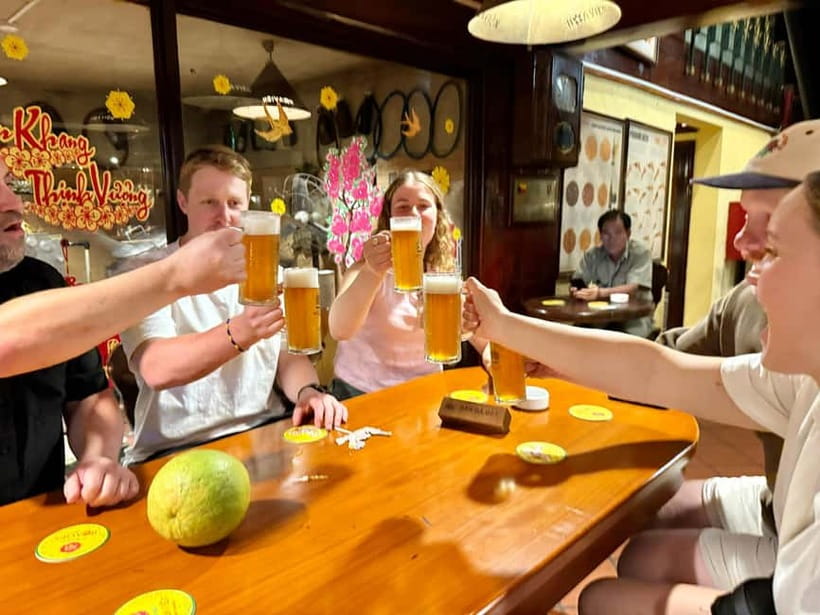 Ho Chi Minh City: Craft Beer and Local Food Tour by Scooter - Five food stops that do the heavy lifting