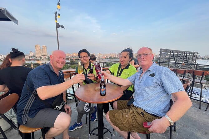 Ho Chi Minh City : Saigon Craft Beer & Local Food Tour By Scooter - Food, beer, and the social side