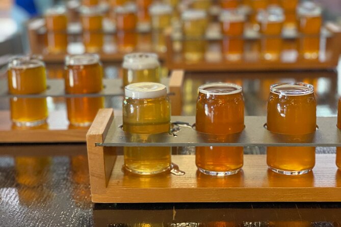 Hop-On Hop-Off Brewery Trolley Tour (West Loop) - Starting at the Omni Nashville Hotel at noon