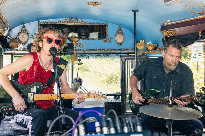 Live Music and Brewery Bus | LaZoom Tours - Who will enjoy this most?