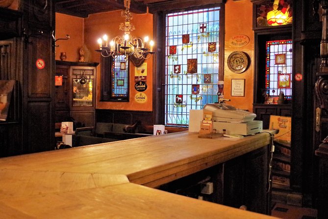 Marc's Brussels Beer Tasting Tour - Starting at Grand Place and finding the group