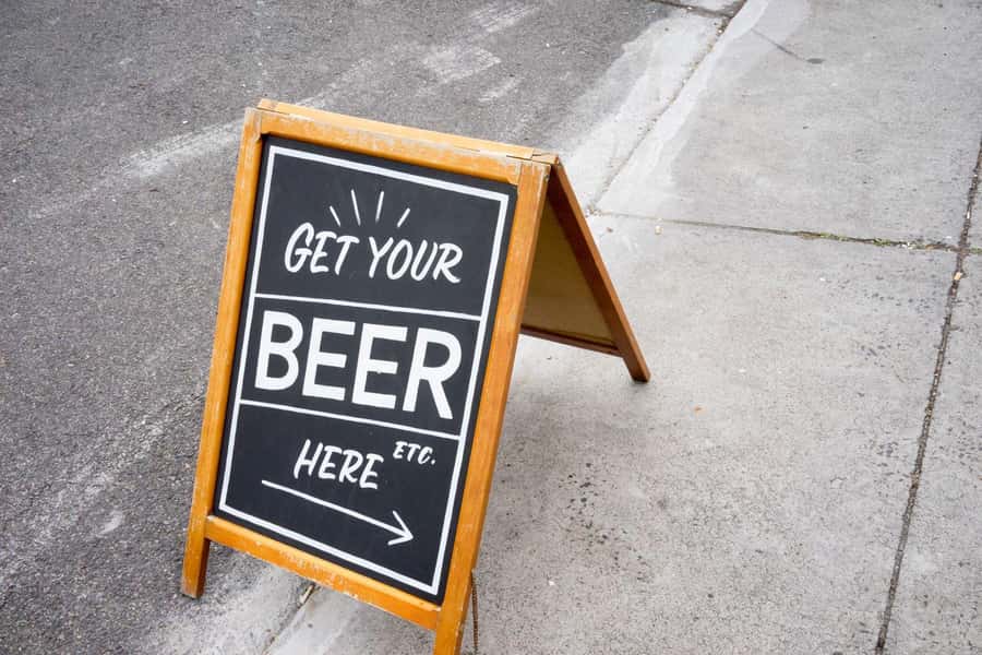 Melbourne Beer Tour – Hidden Bars & Local Brews - Snacks make the tastings work better