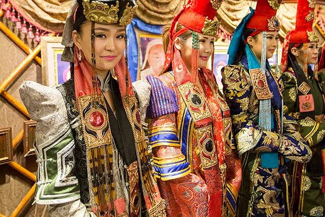 Mongolian Yurt Dinner with Jing-A Brewing Hopping and Beijing CBD Night Tour - Chaoyang Park: yurts, animals, and a hearty dinner