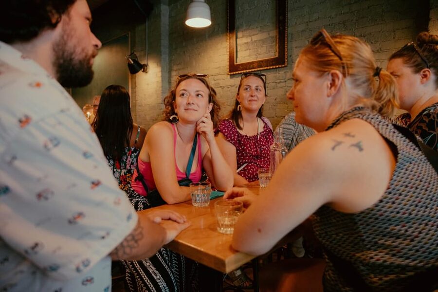 Montreal: Brewpub Experience Beer Tasting & Walking Tour - L’Amère à Boire: a 40-minute craft beer stop