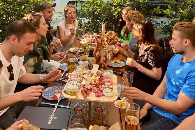 Munich: Beer Tour with a Local Beer Expert - The professional tasting and fresh pretzel