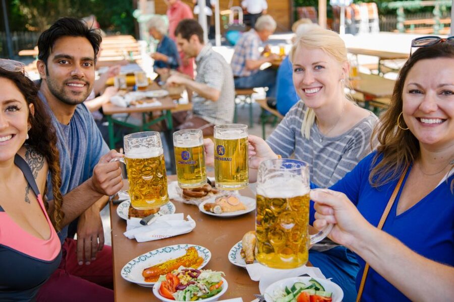 Munich: Bike Tour with Beer Garden Break - The Eisbach surfers and the Isar side of Munich