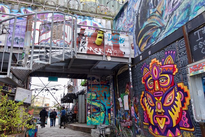 Munich Craft Beer & Cultural Tour With Snack - Seven tastings, one snack, and sensible pacing