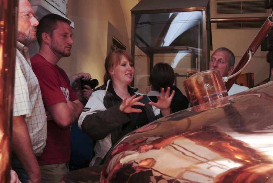 Munich's Beer Halls and Breweries: 3-Hour Guided Tour - Practical details that affect your evening