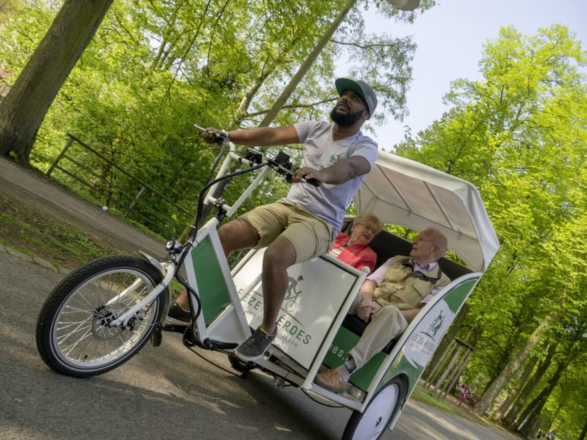 Münster: Beer Tasting Rickshaw Tour - The guide, language, and private format