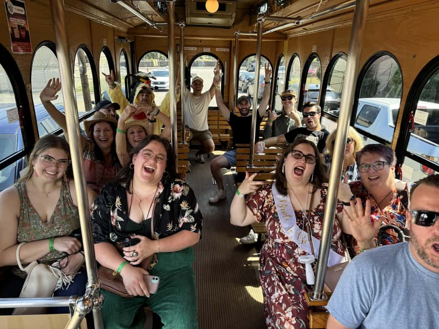 Nashville: Hop-On Hop-Off Brewery Trolley Tour - Guides can make the ride much better