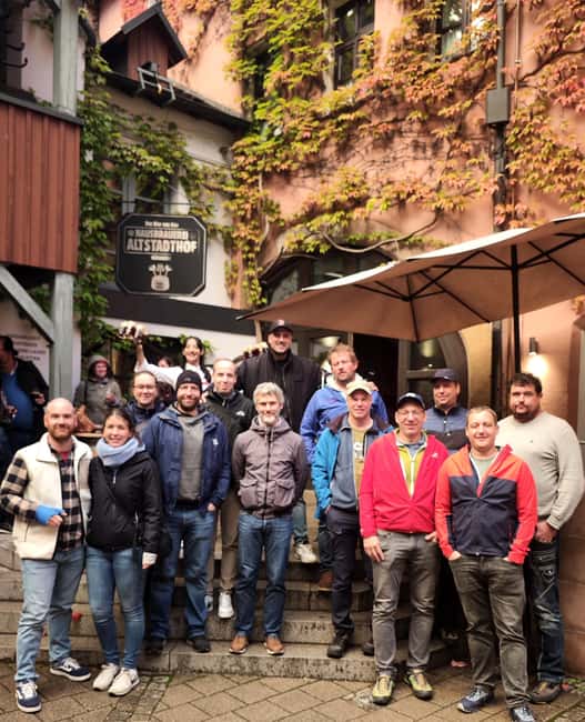 Nuremberg: Castle and Old Town Tour - incl. Tickets and red beer tasting - Starting at Hexenhäusle and reaching the castle