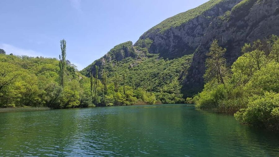 Omiš: 2-Hour Cetina River Glassboat And Beer Garden Visit - Weather, cancellations, and the practical risks