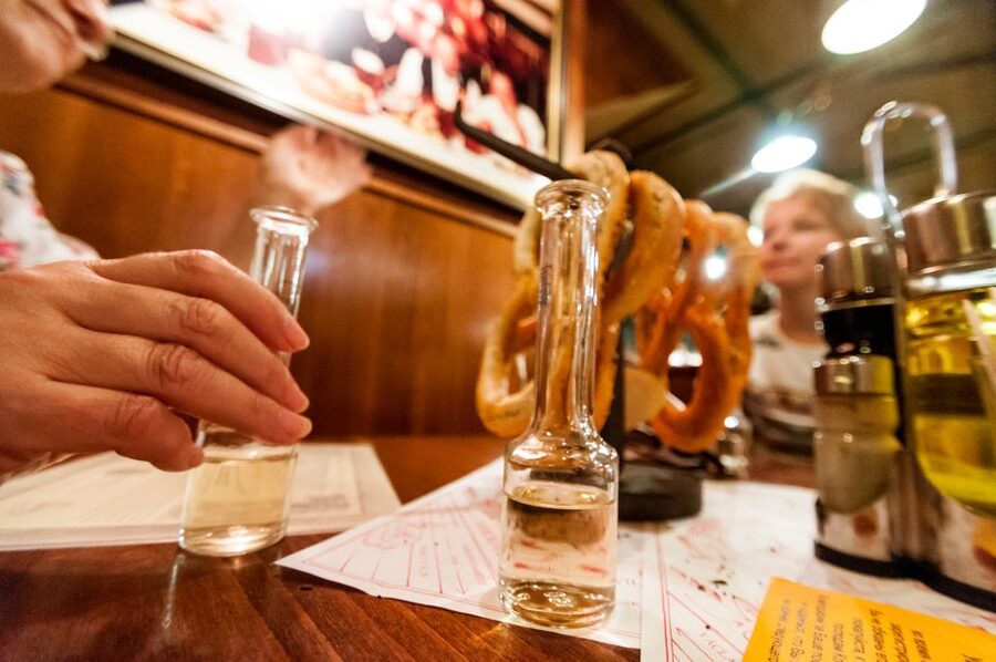Prague: Brewery Tour with Unlimited Tastings - The main strengths and weaknesses